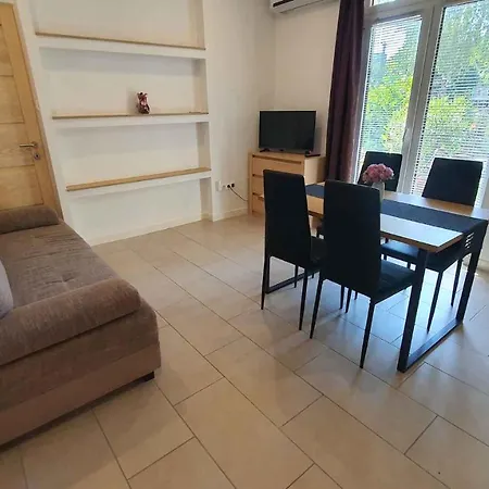 In - Balaton 35823 Apartman