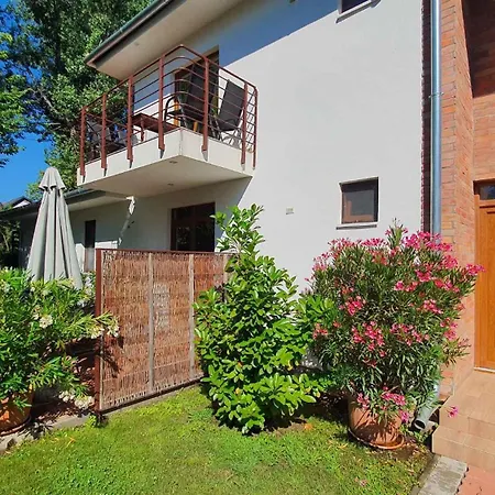 In Szantod/balaton 35823 Szántód