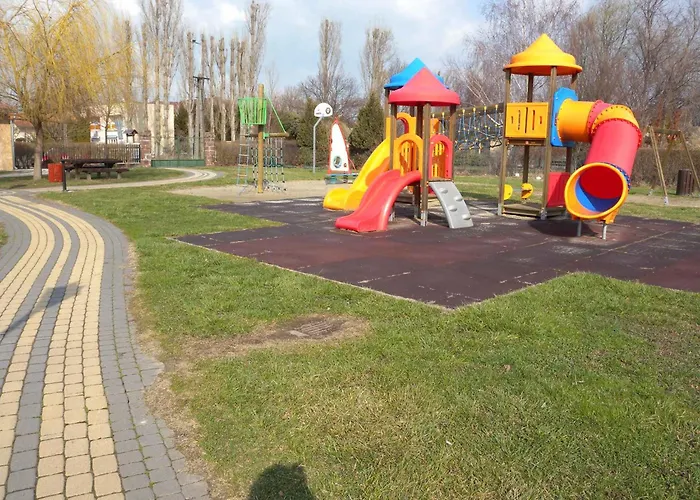 In - Balaton 35823 Сантод